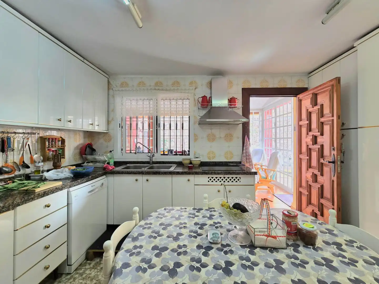 Kitchen of Houses for sale in Málaga
