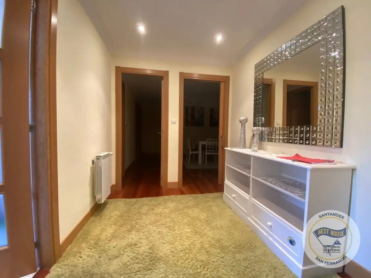 Wohnung zur Miete in Avenida de Cantabria, Valdenoja