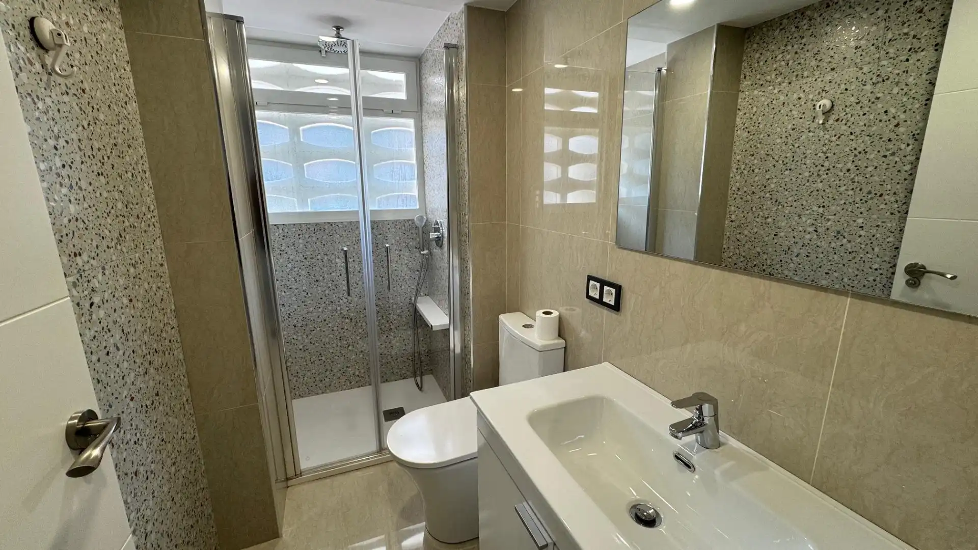 Flat with pool for sale in Rincón de Loix, imagen 6