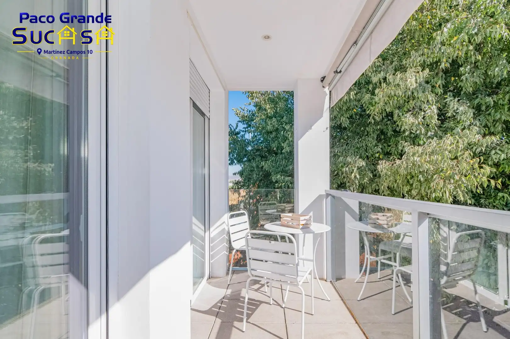 Balcony of Flat for sale in Poniente