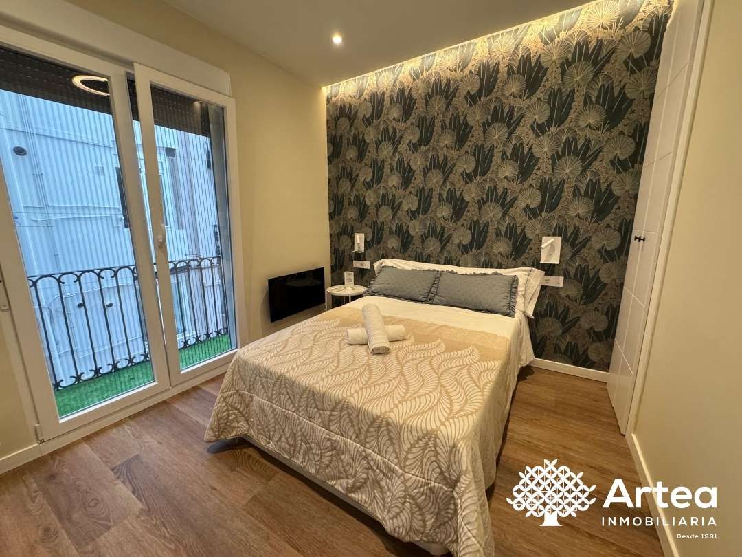 Habitación de Piso en venta en Bilbao  con Calefacción y Balcón