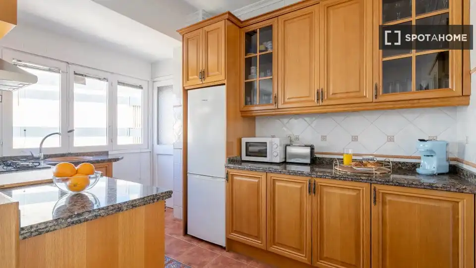 Kitchen of Flat for rent in Alicante / Alacant  with Air Conditioner, Heating and Furnished