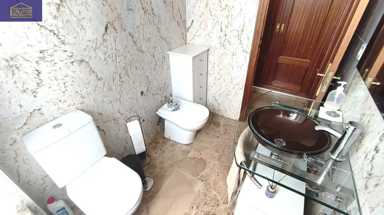 Bathroom of Apartments for rent in Córdoba  with Air Conditioner, Heating and Furnished