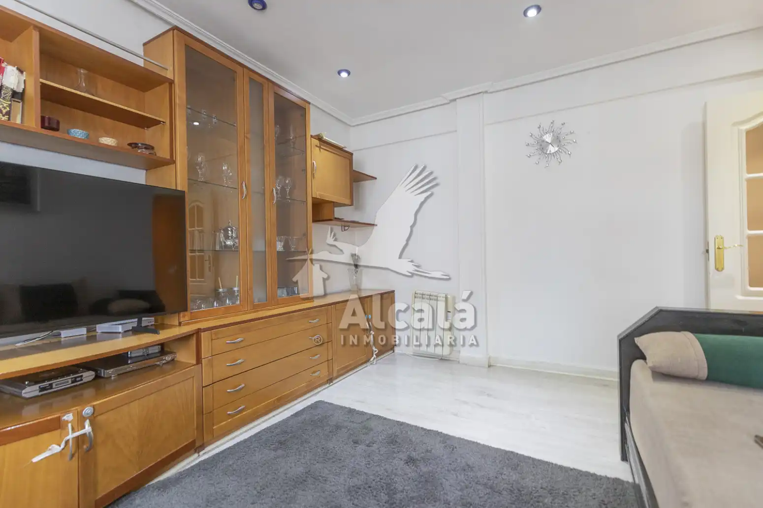 Habitación de Piso en venta en Madrid con Calefacción y Terraza