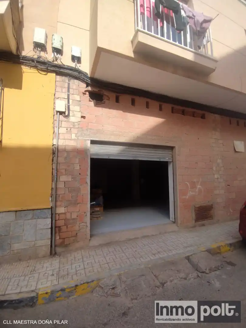 Business premises for sale in Calle Maestra Doña Pilar 30