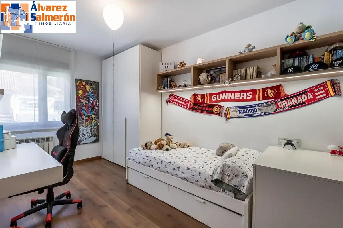 Bedroom of Detached homes for sale in Granada
