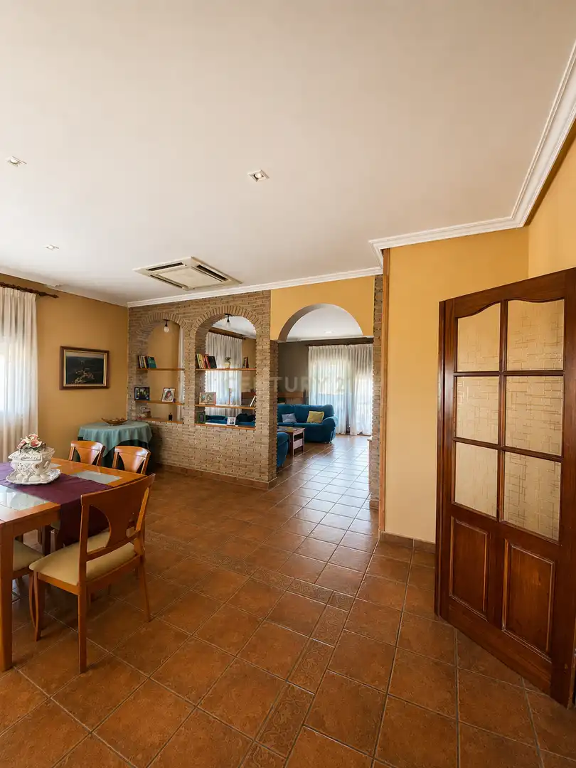 Living room of Houses for sale in Herrera de Alcántara  with Air Conditioner, Swimming Pool and Balcony