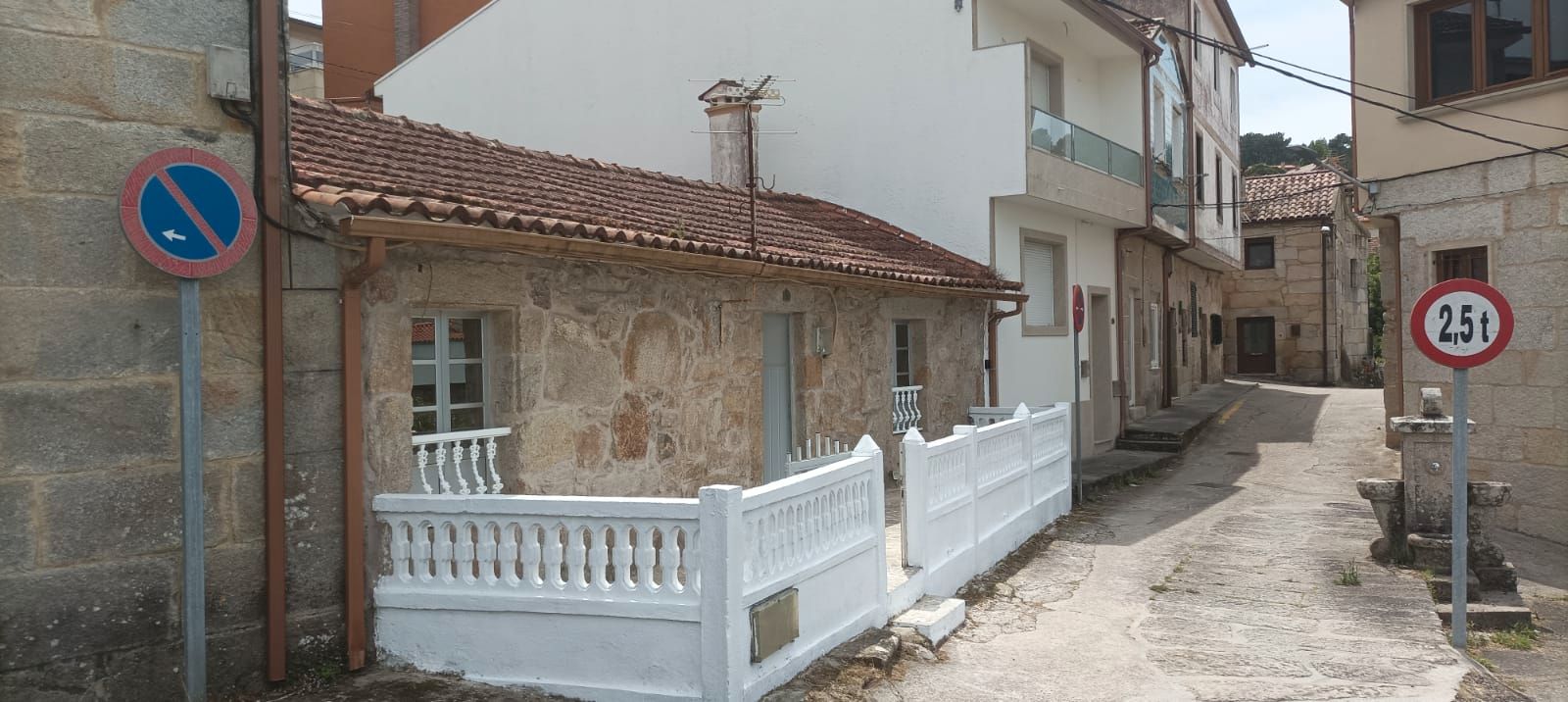 Exterior view of Single-family semi-detached for sale in Baiona  with Heating