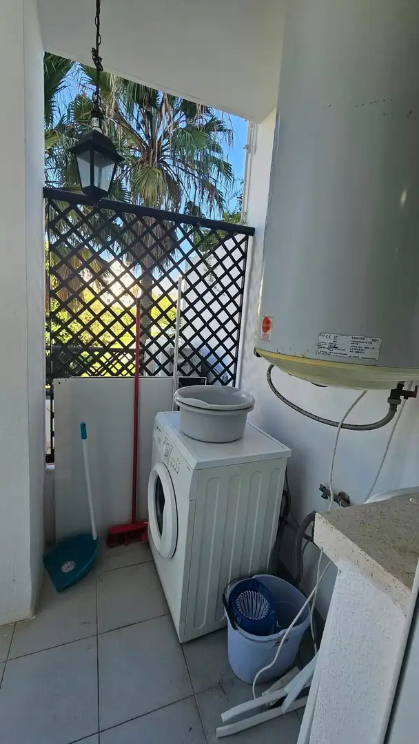 Terrasse von Wohnungen zur Miete in Marbella mit Klimaanlage, Terrasse und Möbliert