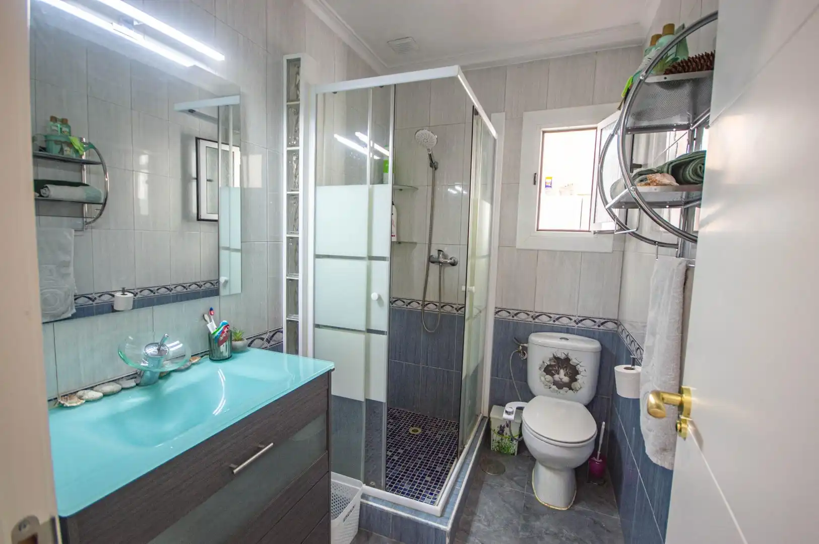 Badezimmer von Wohnung zur Miete in Elda