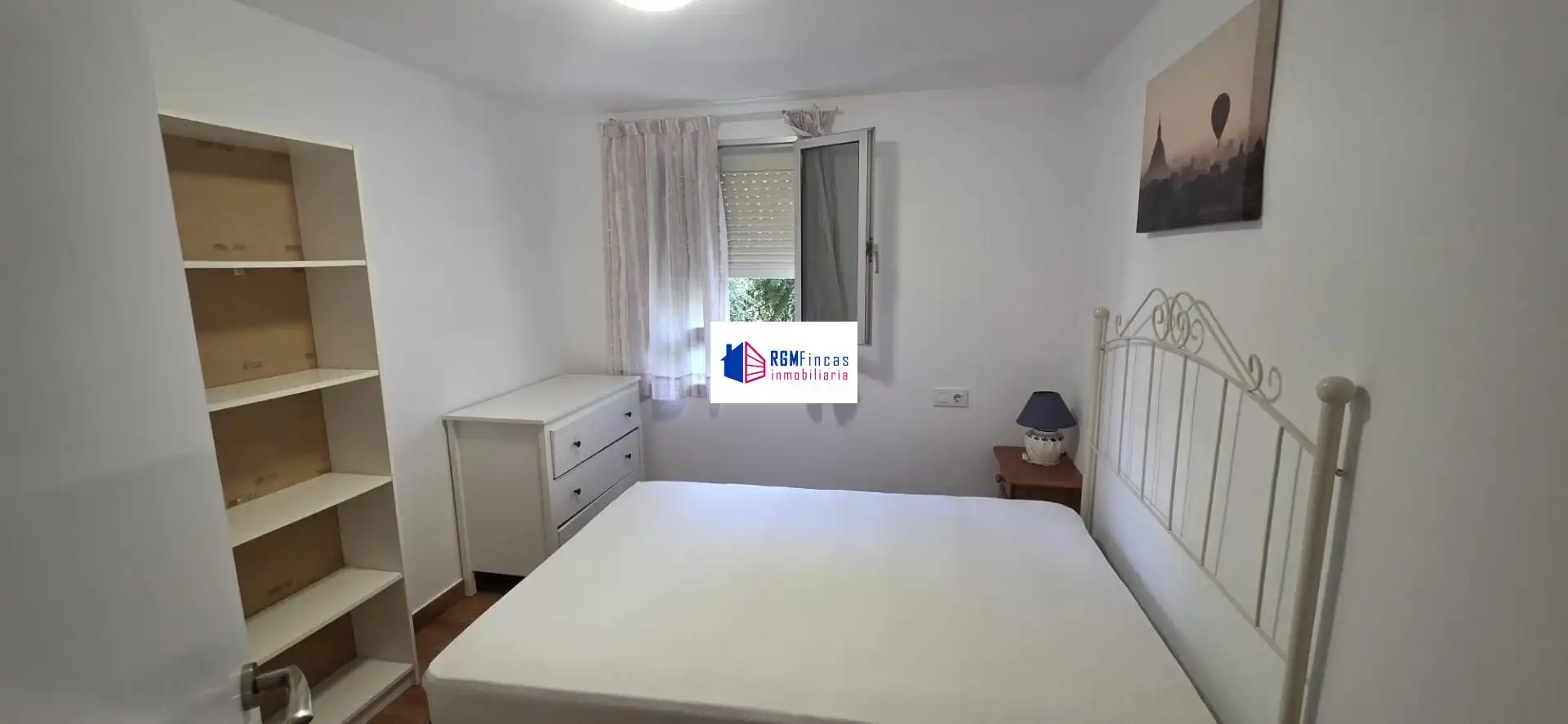 Habitación de Piso de alquiler en Sevilla con Aire acondicionado y Amueblado