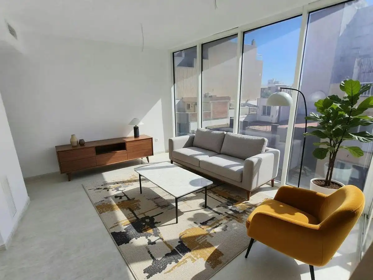 Apartament amb terrassa en venda a Nord