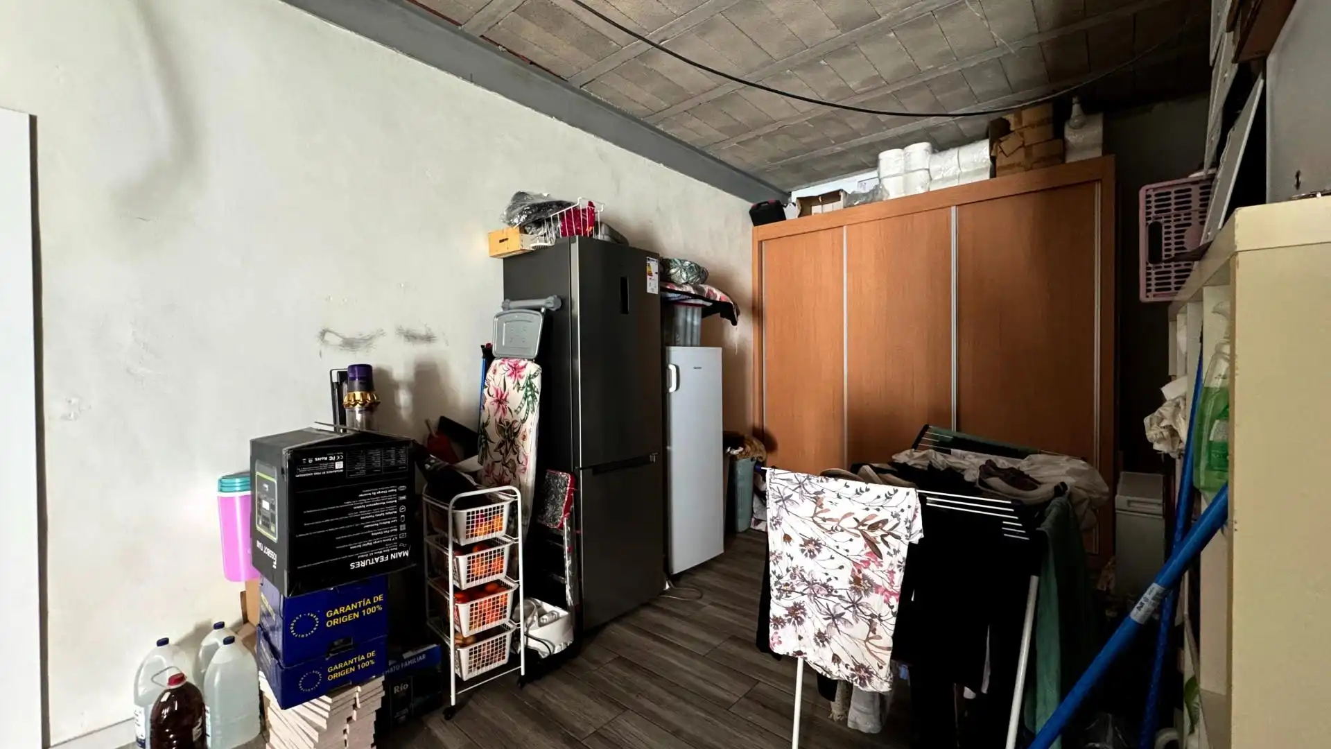 Casa adosada en venta en El Pinós / Pinoso