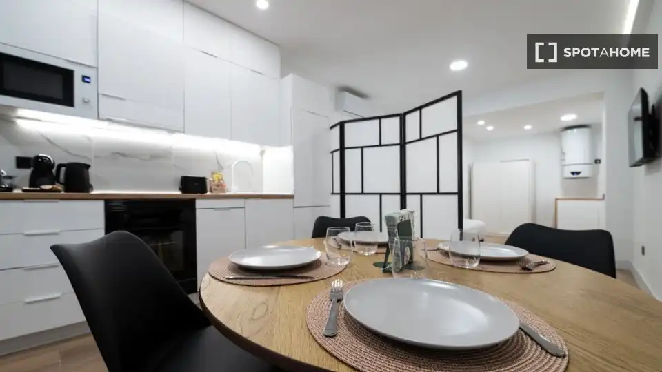 Cocina de Piso de alquiler en Madrid con Aire acondicionado, Calefacción y Amueblado