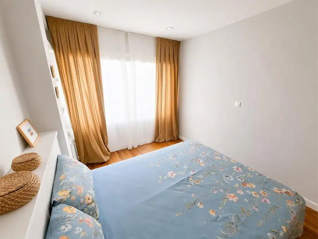 Schlafzimmer von Wohnung zur Miete in Alicante / Alacant mit Parkett und Möbliert