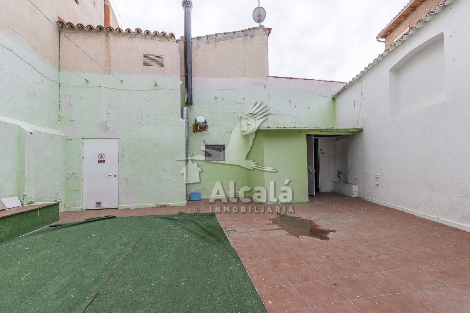 Vista exterior de Casa o xalet en venda en Alcalá de Henares amb Aire condicionat i Calefacció