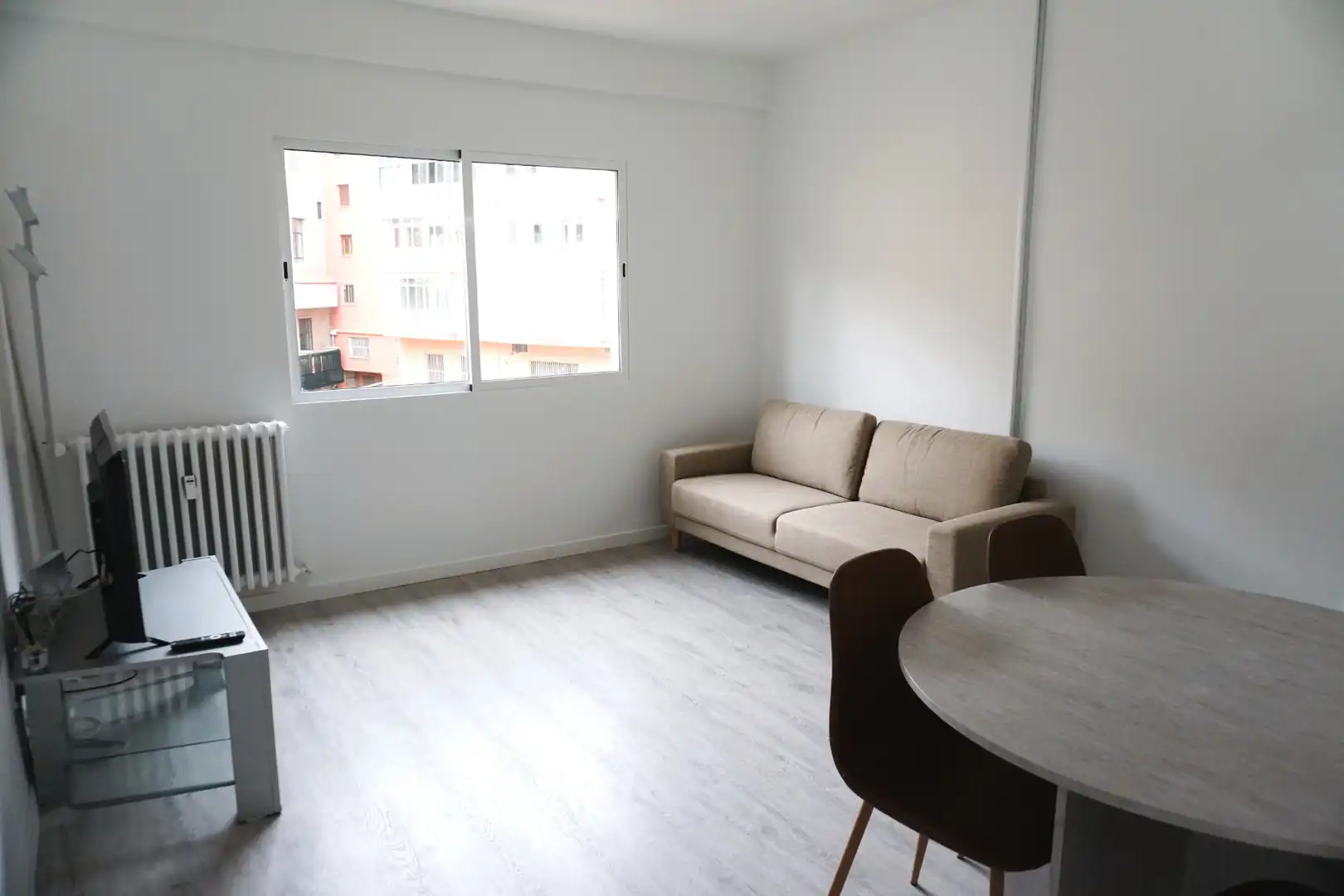 Sala d'estar de Pis per a compartir en Ávila amb Calefacció, Terrassa i Moblat