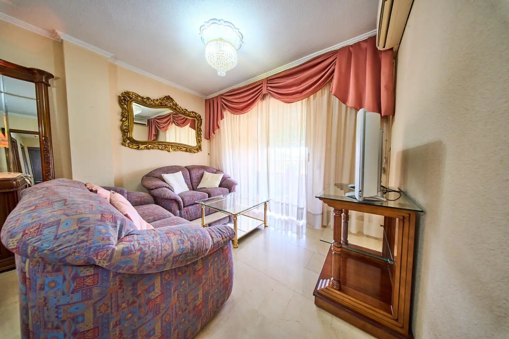 Living room of Flat for sale in Granada