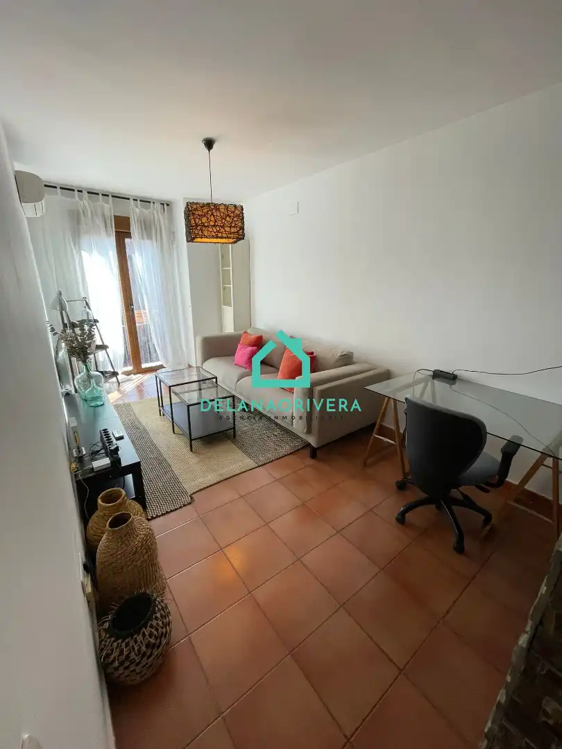 Living room of Flat for sale in Alcalá de Henares  with Air Conditioner, Heating and Oven