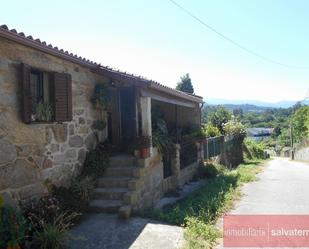 Vista exterior de Casa o xalet en venda en As Neves   amb Terrassa