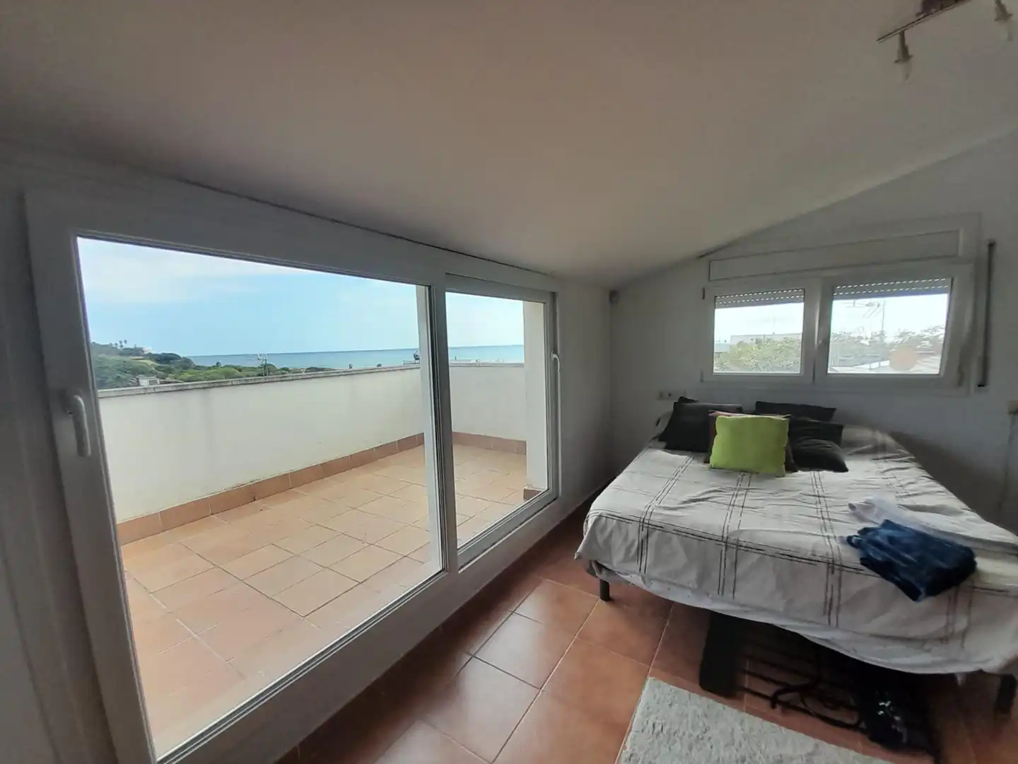 Dormitori de Casa o xalet en venda en Canet de Mar amb Aire condicionat, Jardí privat i Terrassa