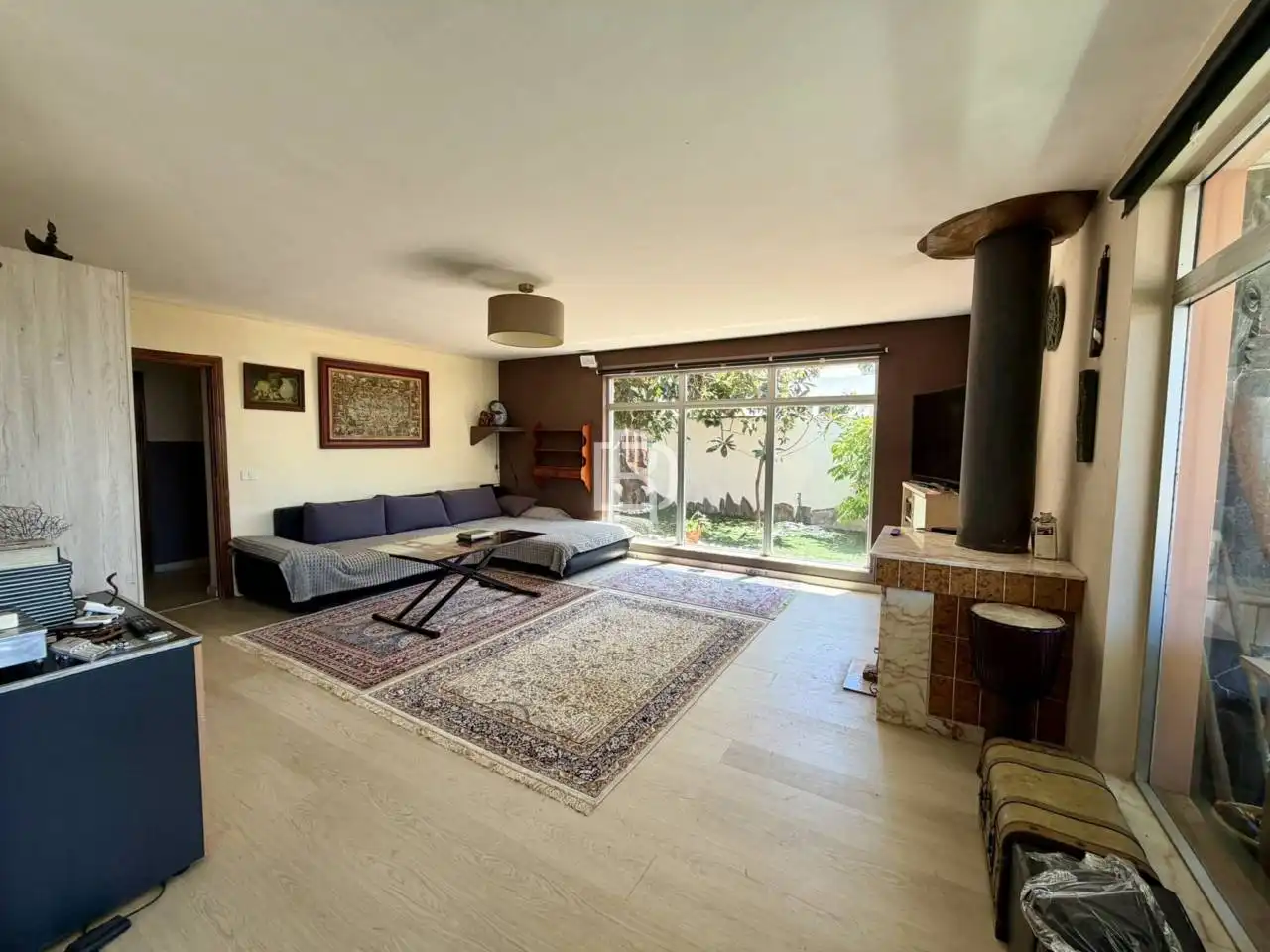 Sala d'estar de Casa o xalet en venda en La Orotava amb Jardí privat, Piscina i Moblat