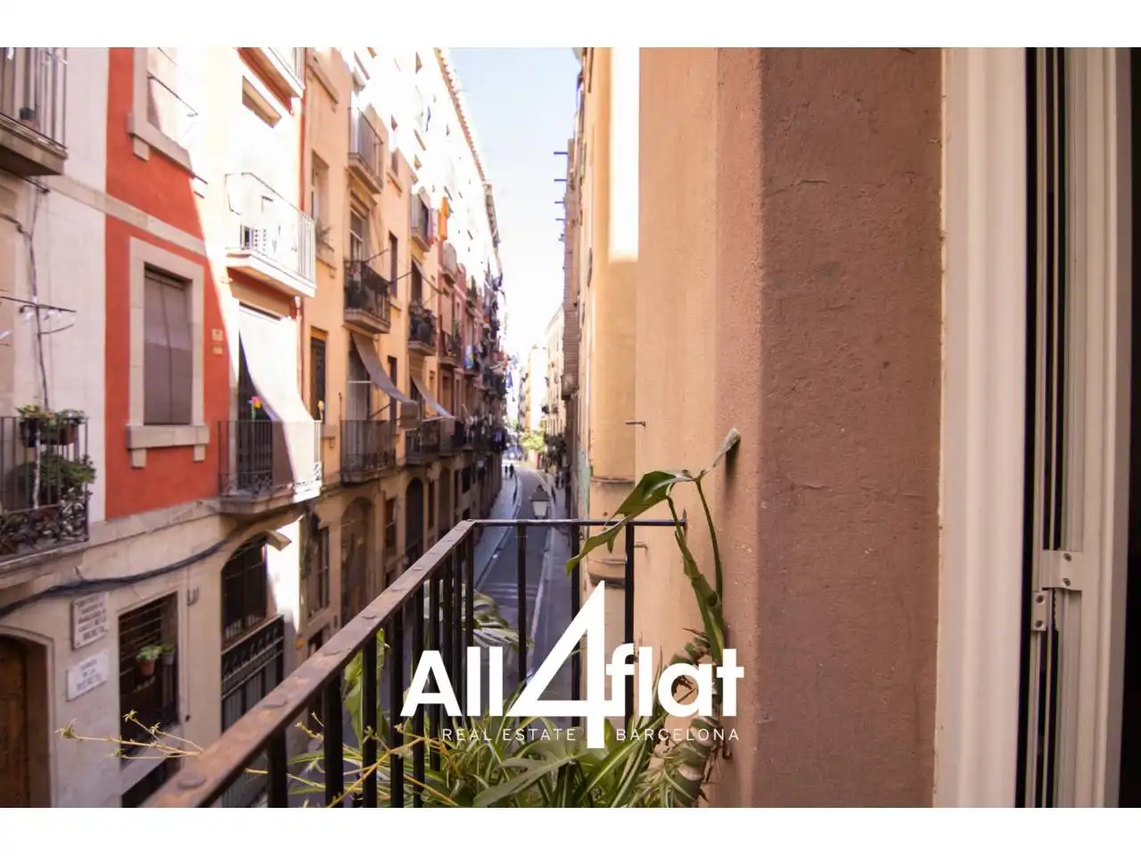 Exterior view of Flat for sale in Barcelona  with Air Conditioner, Furnished and Balcony