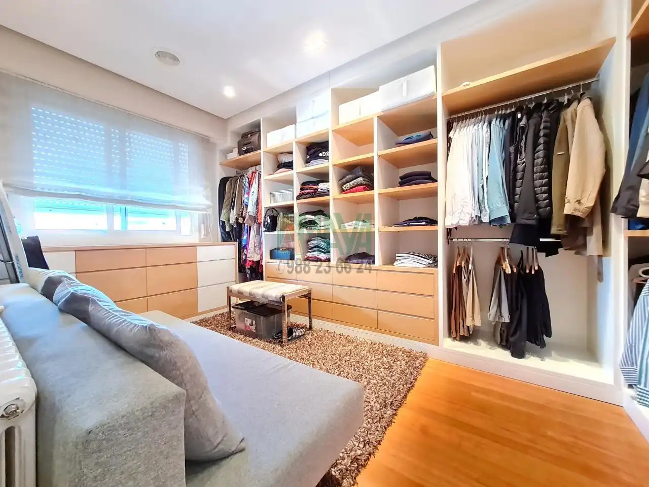 Habitación de Apartamento de alquiler en Ourense Capital  con Calefacción y Amueblado