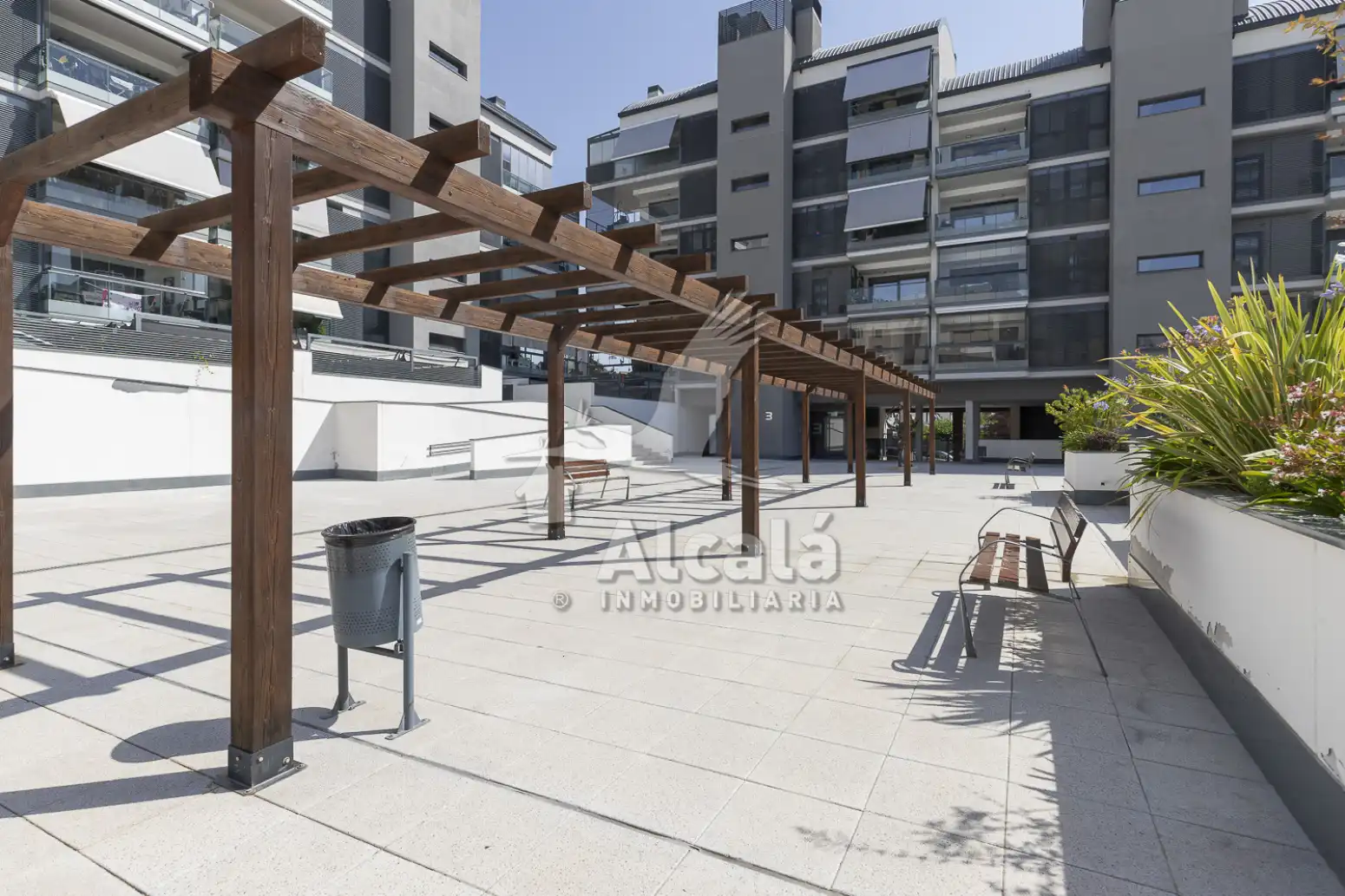 Terrassa de Àtic en venda en Rivas-Vaciamadrid amb Aire condicionat, Calefacció i Jardí privat