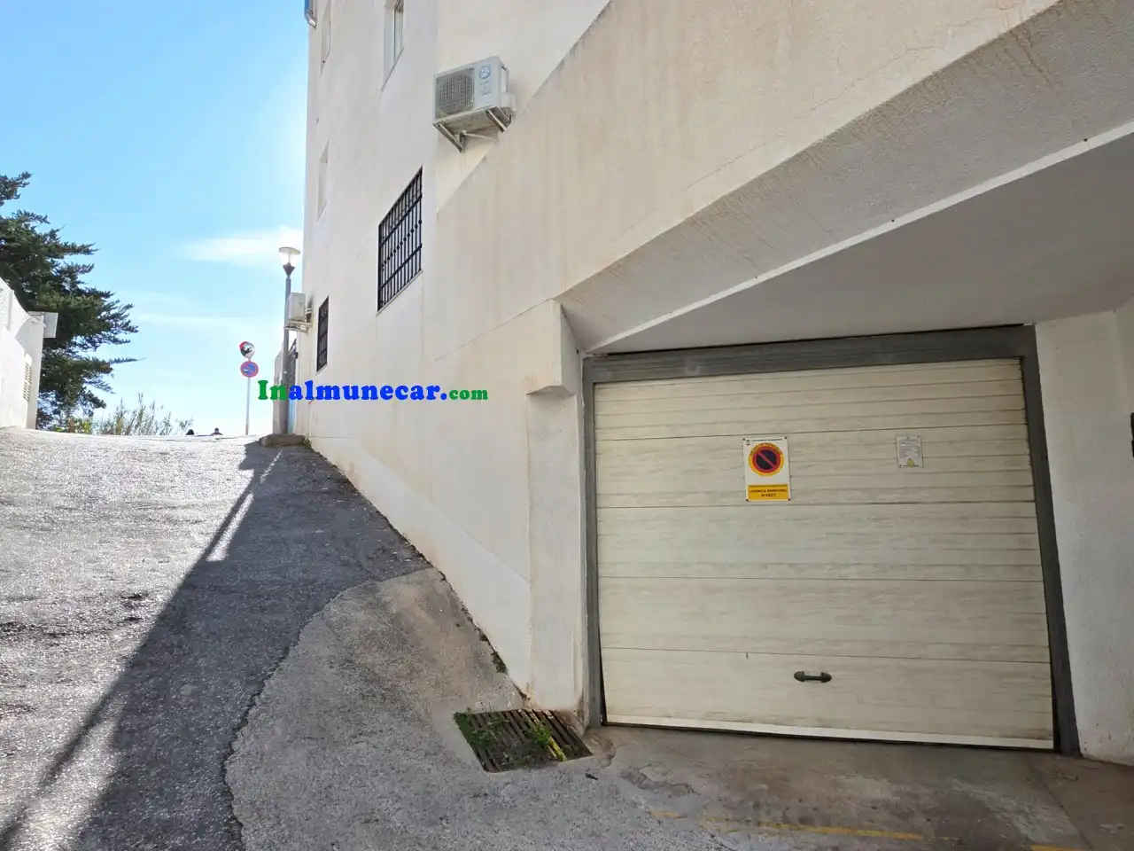 Aparcament de Apartament en venda en Almuñécar amb Terrassa i Moblat