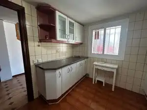Cocina de Estudio de alquiler en Alcalá de Henares con Calefacción, Jardín privado y Amueblado