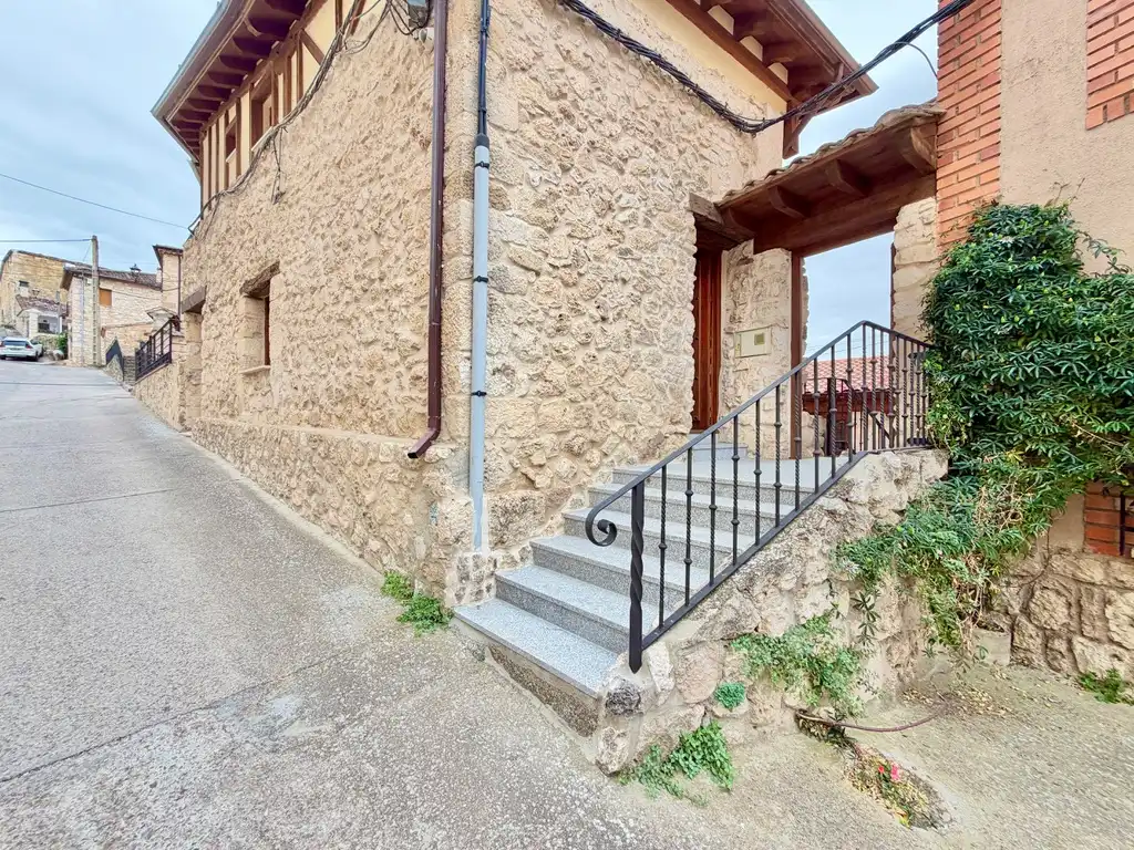 Exterior view of Buildings for sale in Fuentidueña, Segovia