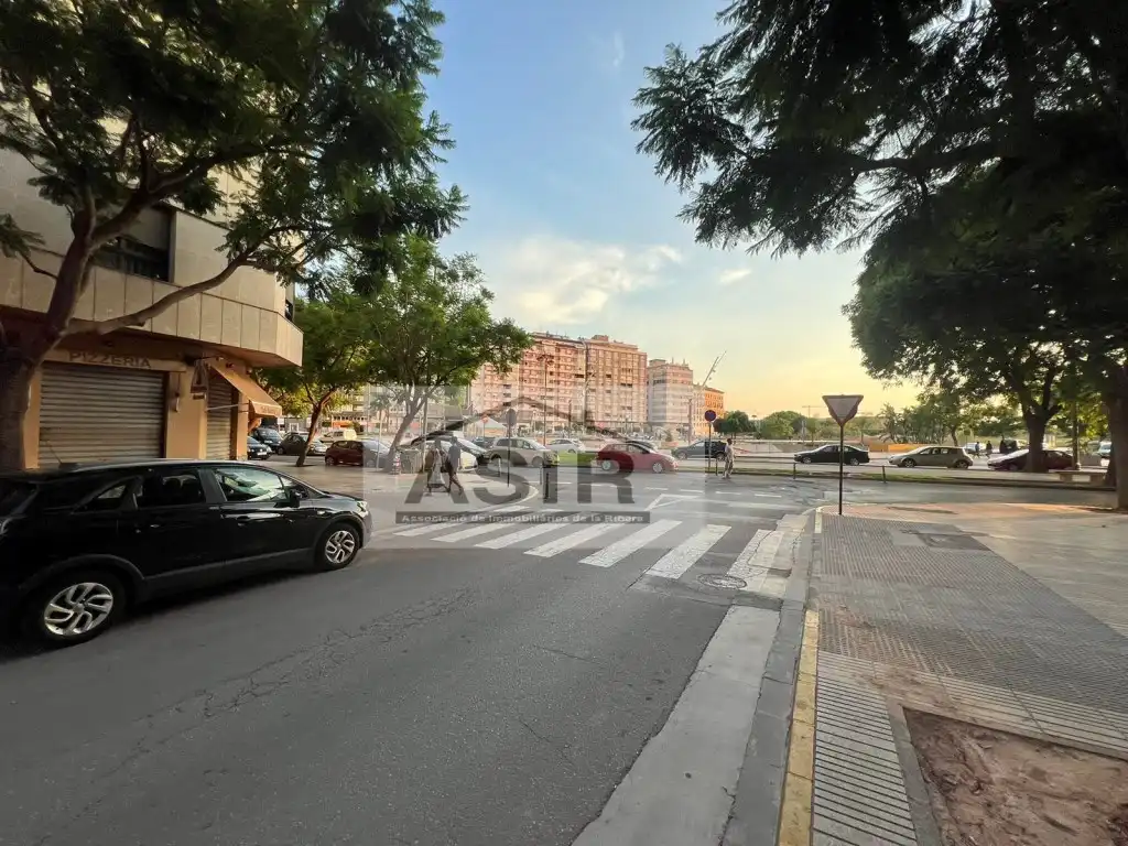 Vista exterior de Garaje en venta en Alzira