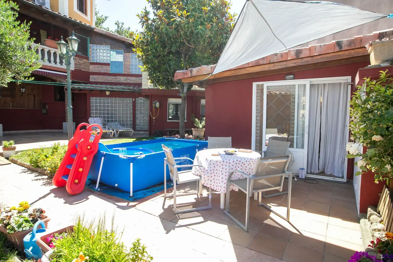 Swimming pool of Houses for sale in Legarda  with Air Conditioner, Heating and Private garden