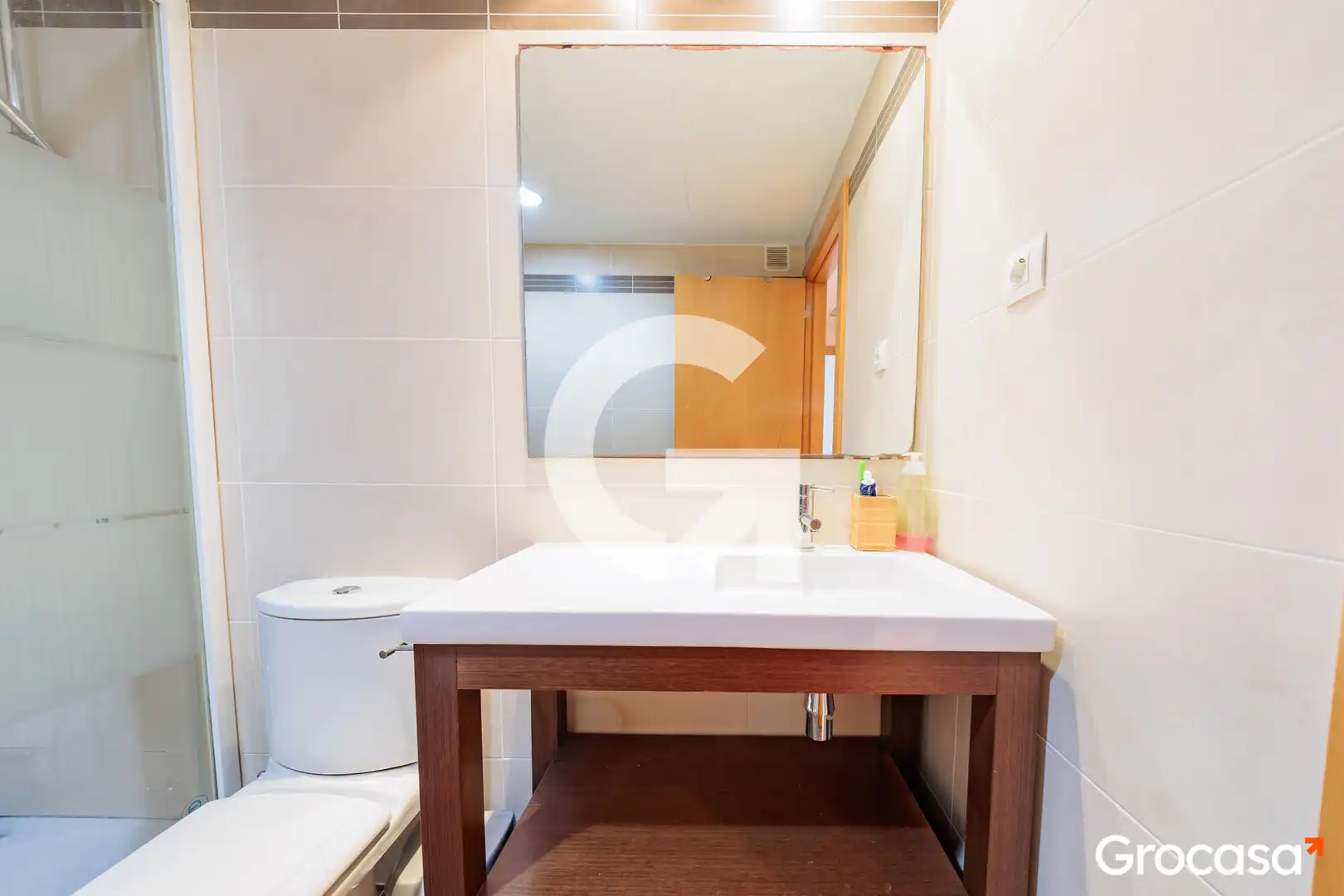 Baño de Planta baja en venta en Terrassa con Aire acondicionado, Calefacción y Jardín privado