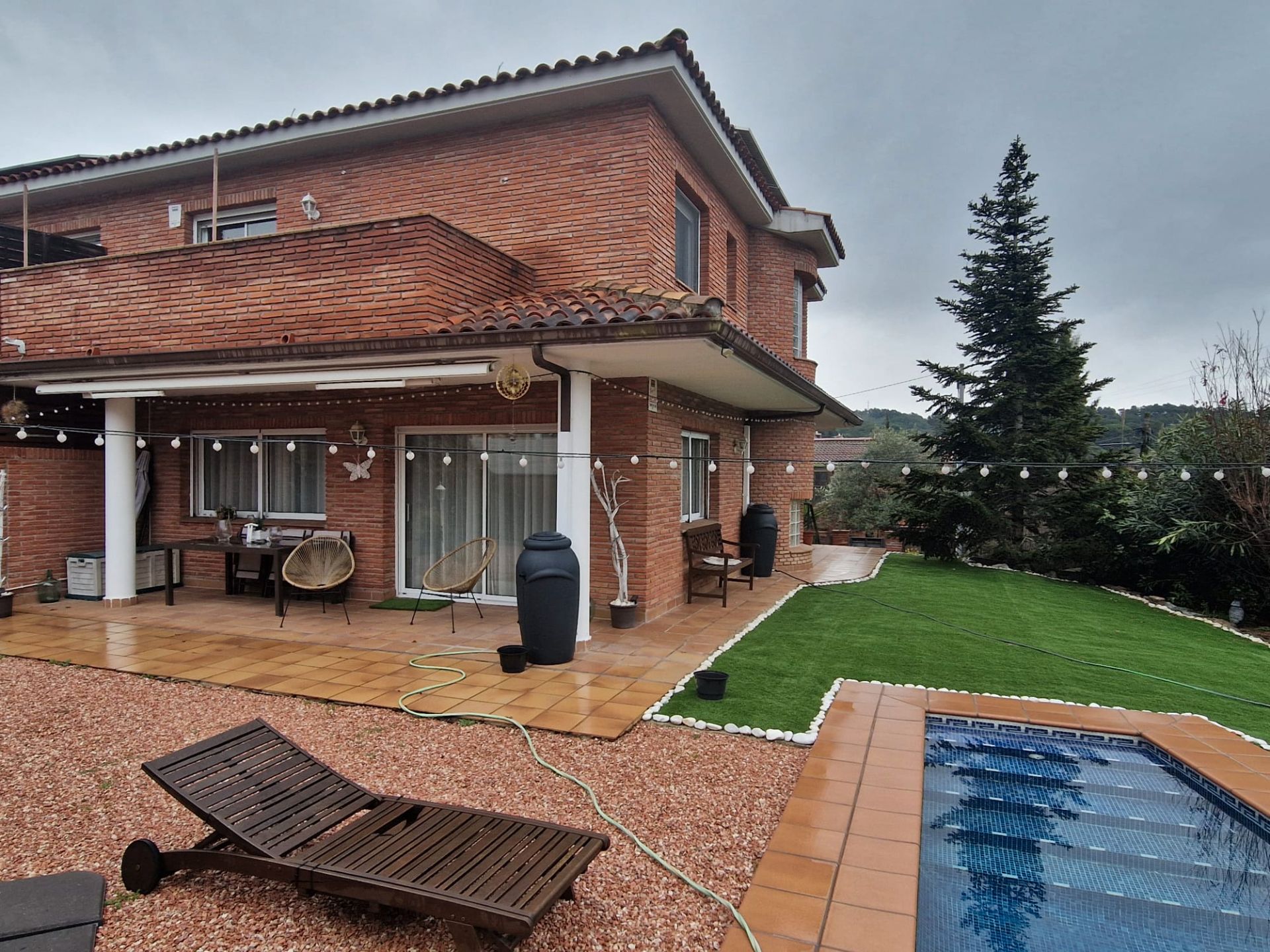 Jardí de Casa adosada en venda en Terrassa amb Aire condicionat, Jardí privat i Terrassa