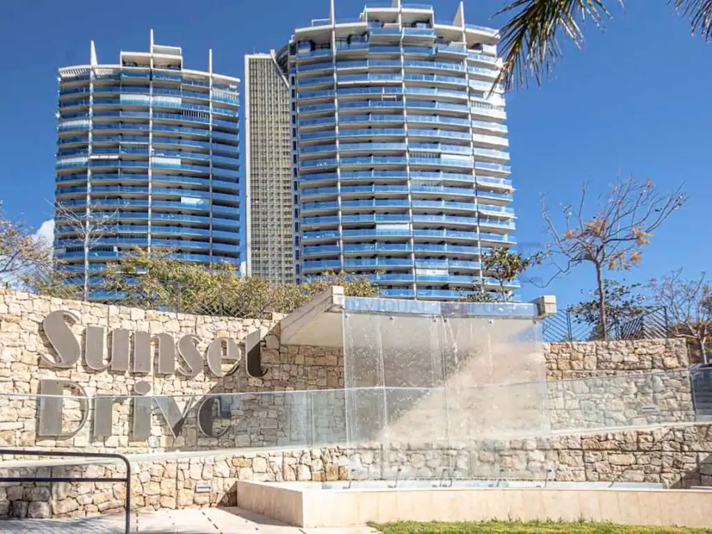 Wohnung zur Miete in Avenida Villajoyosa La, Playa Poniente