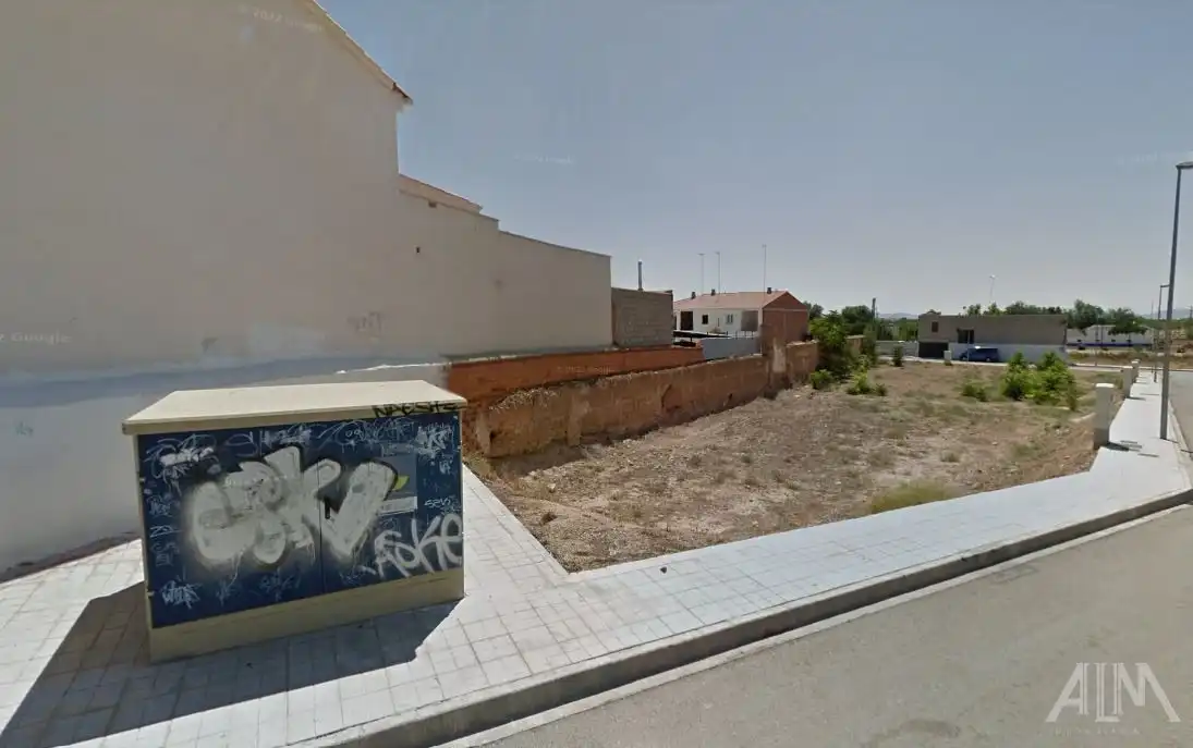 Lands and plots for sale in Manzanares