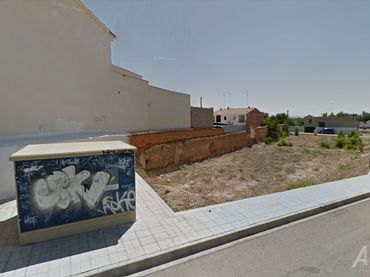 Lands and plots for sale in Manzanares