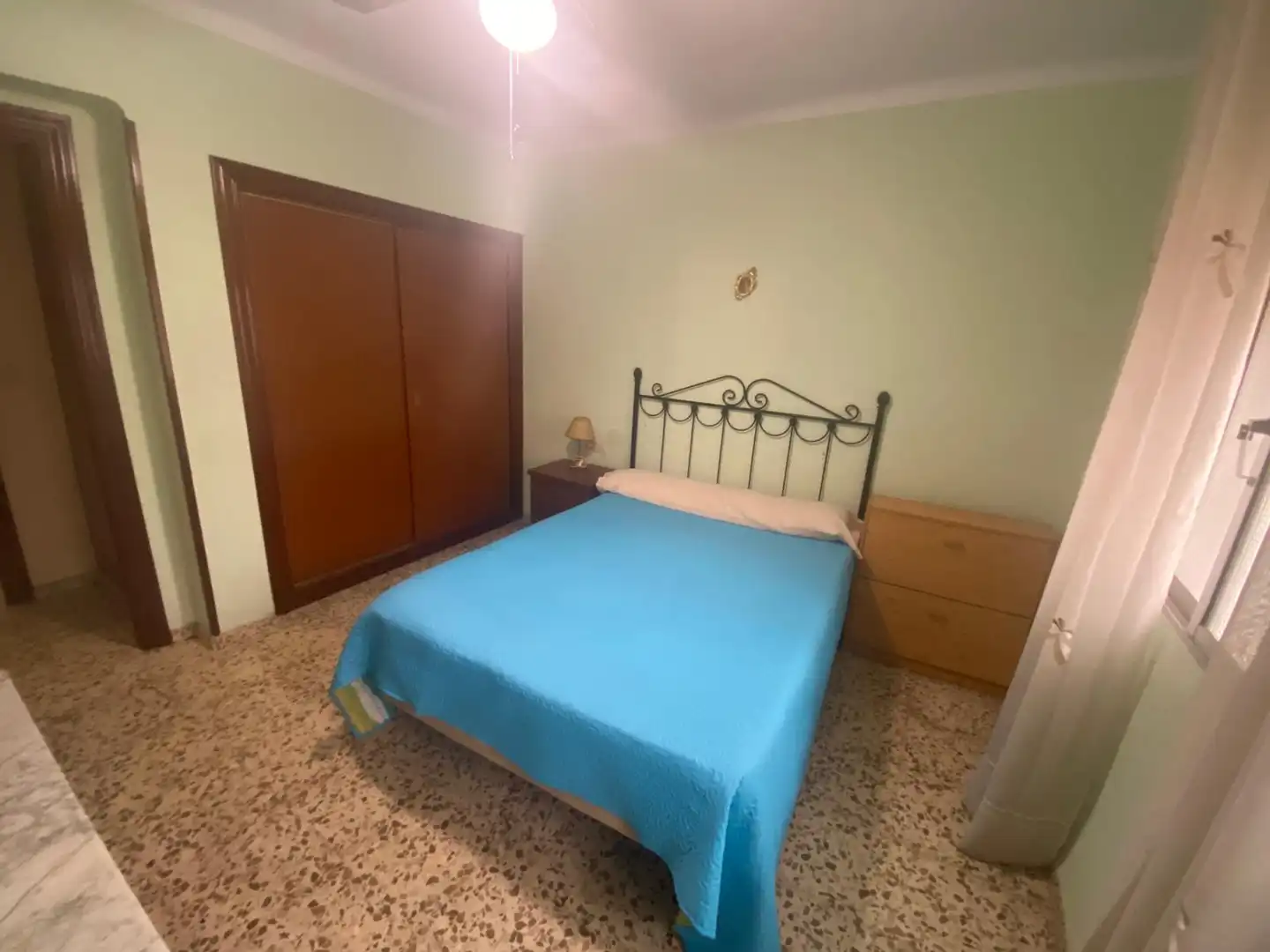 Dormitori de Pis en venda en Granada amb Moblat