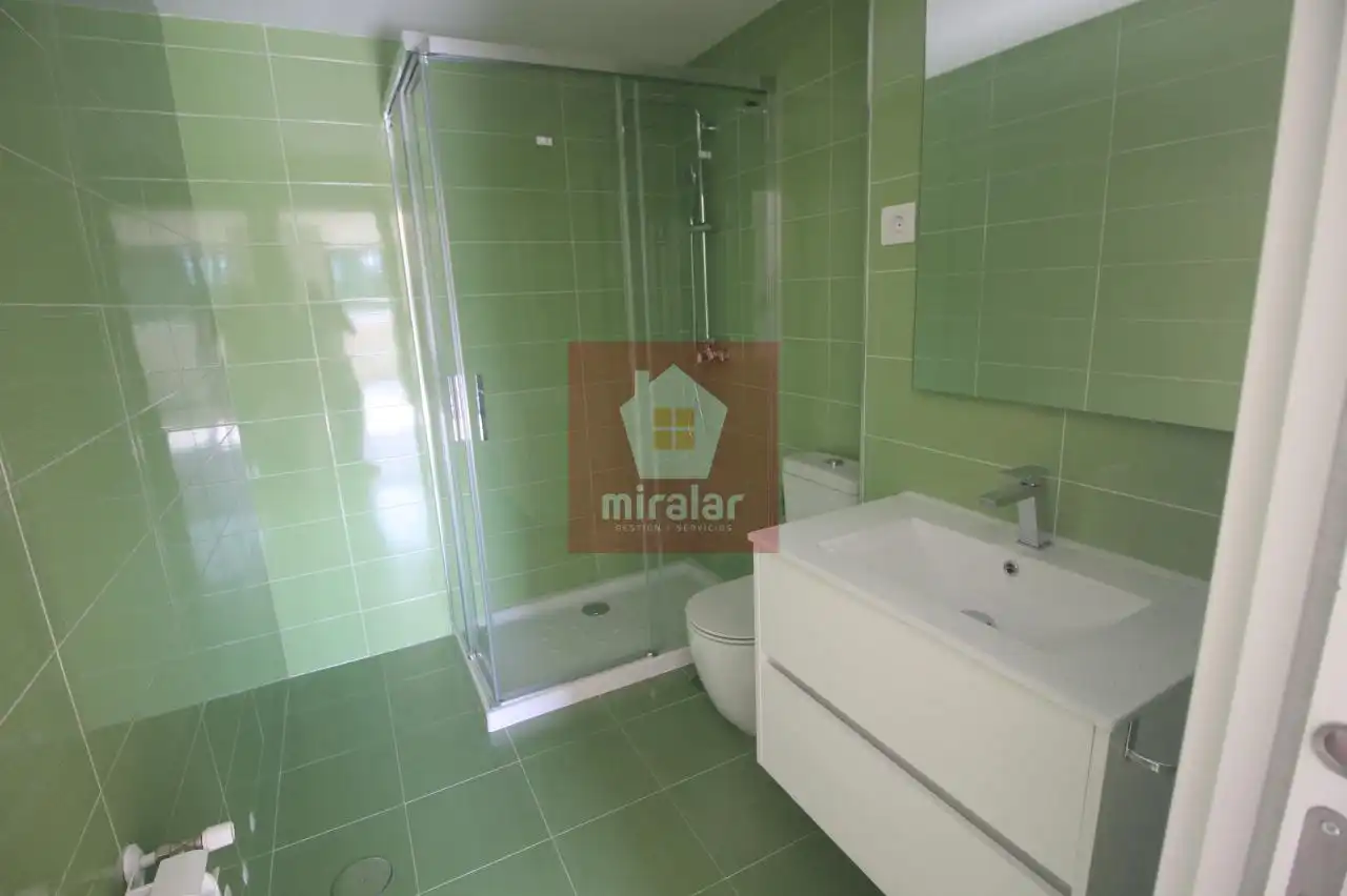 Bathroom of Attic for sale in Salvaterra de Miño  with Heating and Storage room