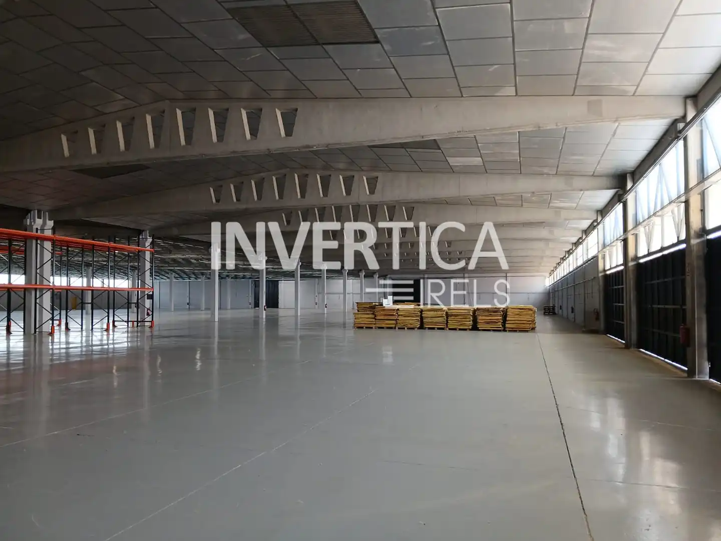 Nave industrial de alquiler en Vallmoll con Calefacción y Alarma