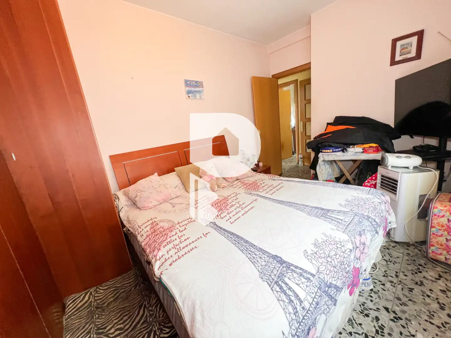 Dormitori de Casa o xalet en venda en Torrelles de Llobregat amb Aire condicionat, Calefacció i Jardí privat
