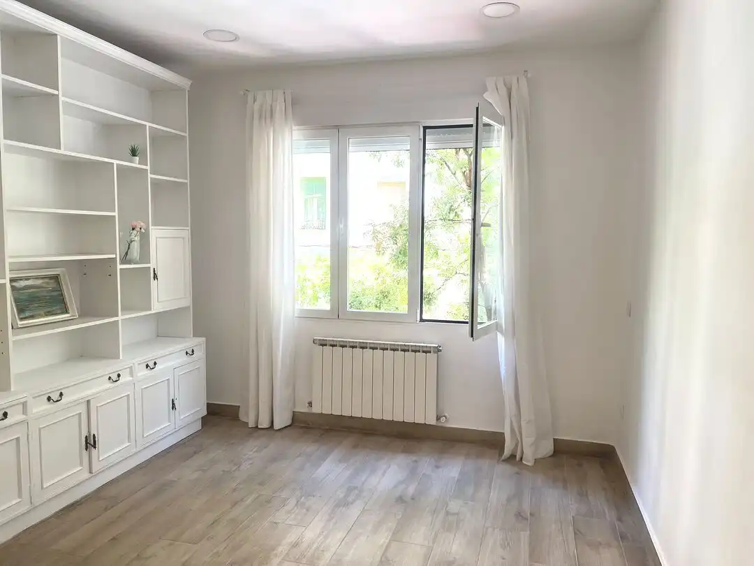 Schlafzimmer von Wohnung zur Miete in Madrid mit Klimaanlage, Heizung und Ofen