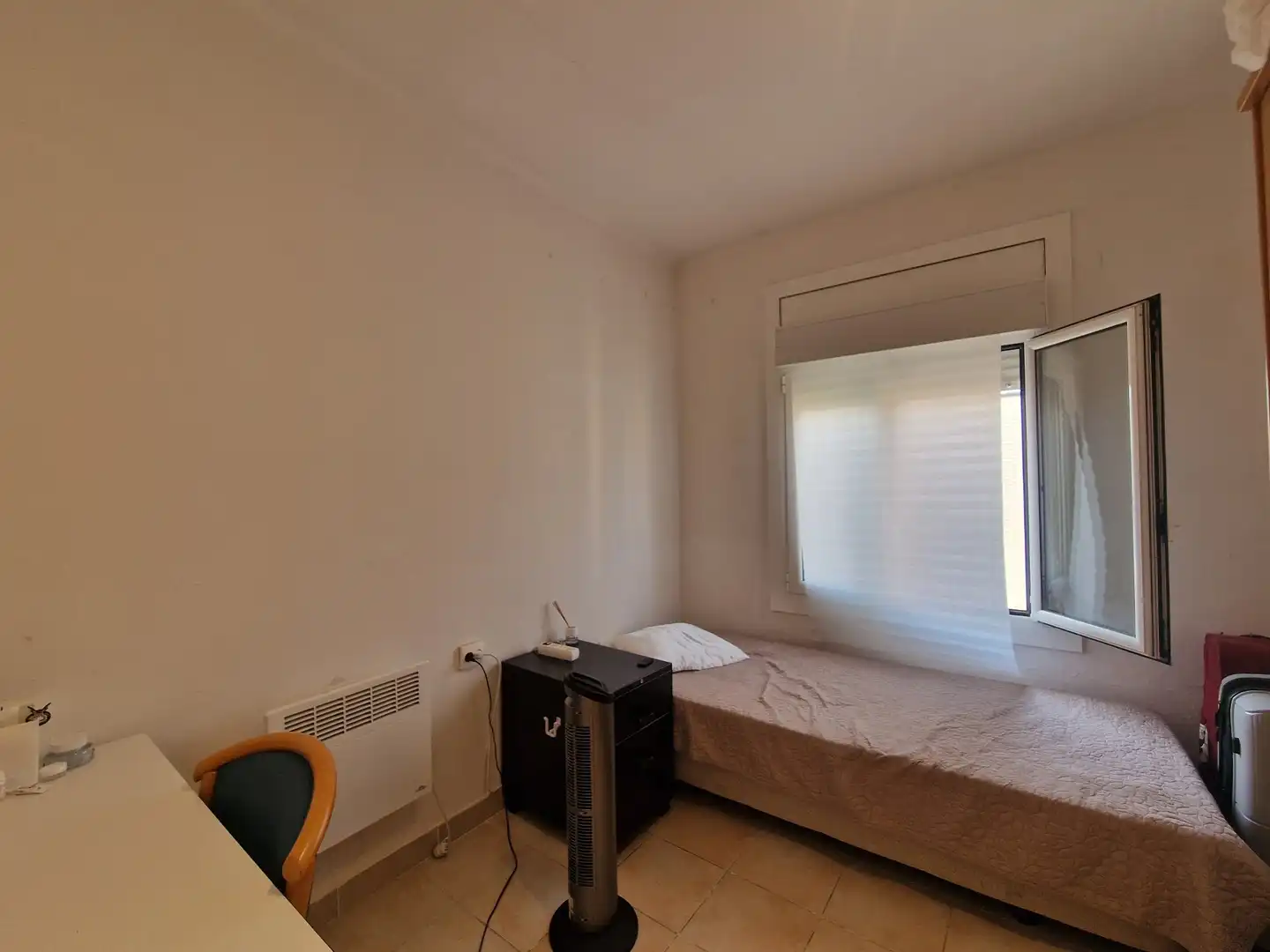 Habitación de Piso en venta en Girona con Calefacción