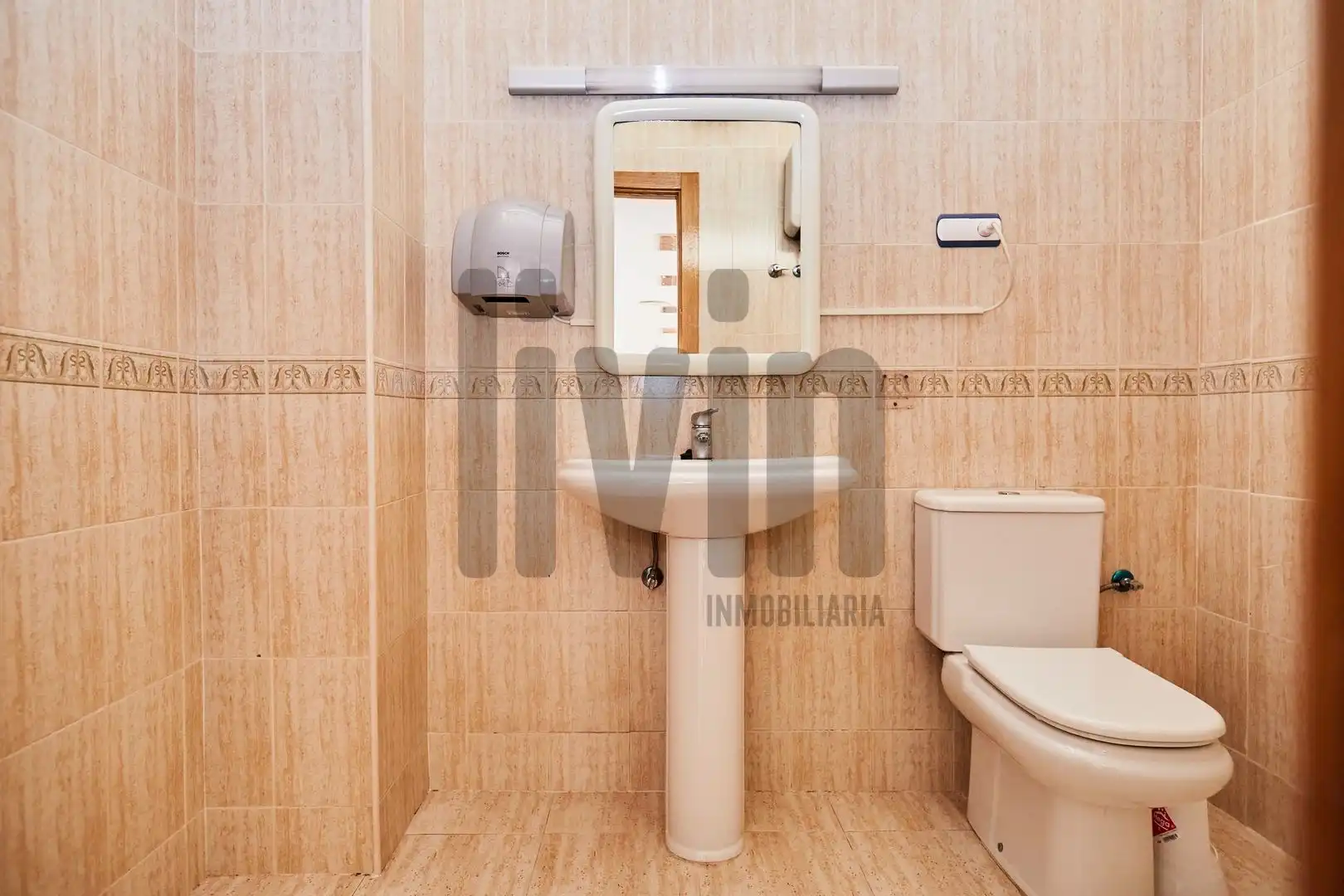 Baño de Oficina en venta en Jaén con Aire acondicionado y Calefacción