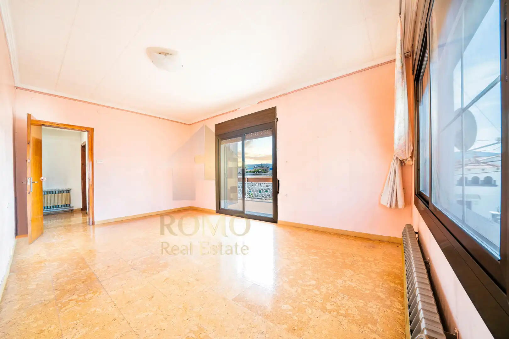 Habitación de Casa o chalet en venta en Santa Perpètua de Mogoda con Aire acondicionado, Calefacción y Jardín privado