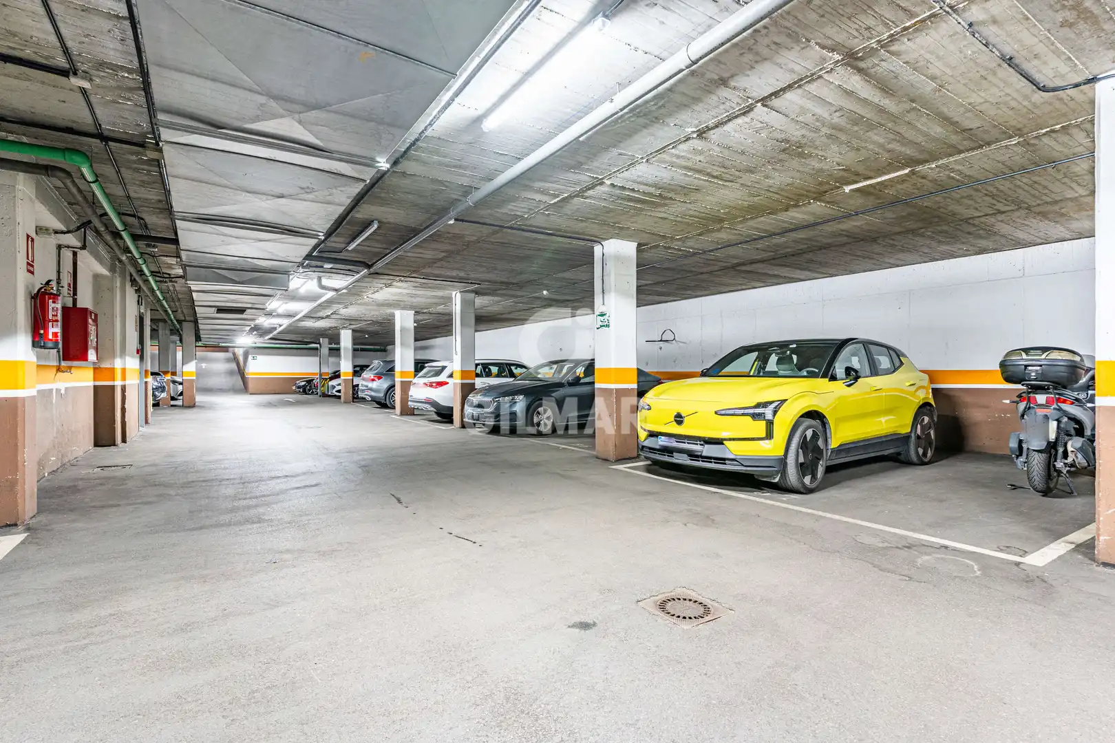 Parking of Flat for sale in Madrid  with Heating, Private garden and Storage room