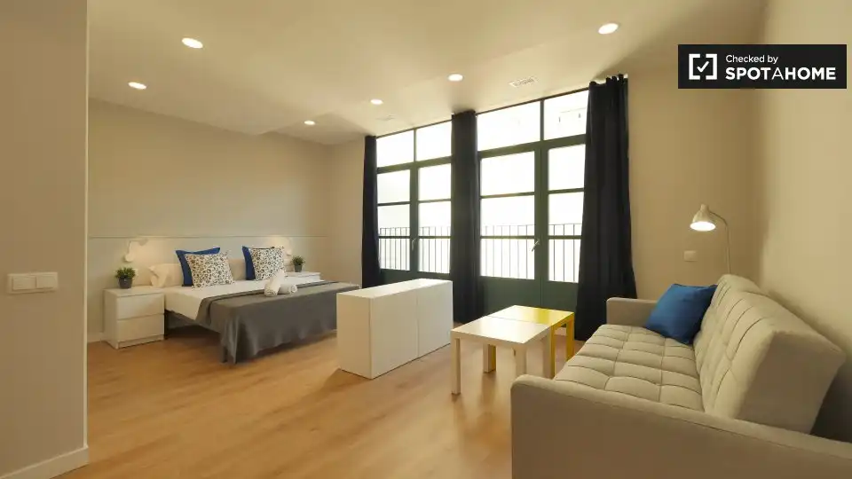 Flat to rent in Sants - Montjuïc, imagen 2