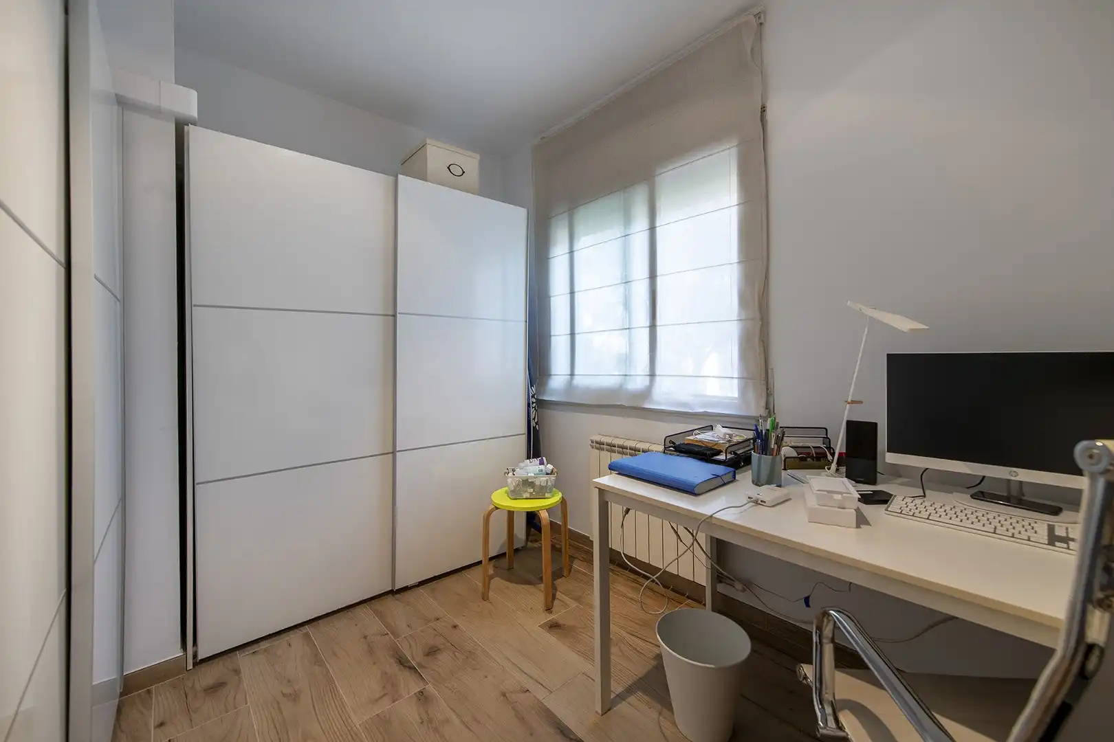 Habitación de Casa adosada en venta en Sant Julià de Ramis con Aire acondicionado, Calefacción y Terraza